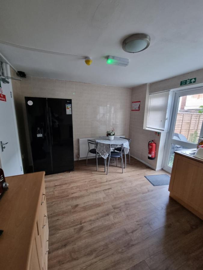 Star Homes Londra Dış mekan fotoğraf